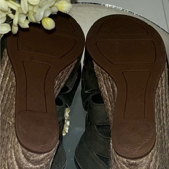 TORY BURCH Bailey Wedge Olive Green Espadrille Sandals - Picture 15 of 15
